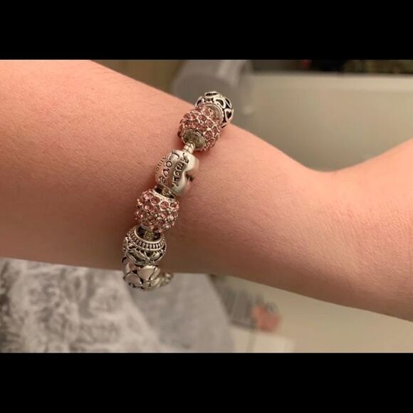 TRENDY PINK 9 PIECE CHARM BRACELET - Picture 4 of 4